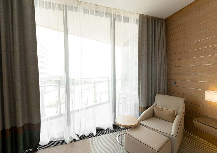 wave curtains img